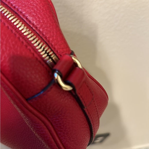 Like New! Authentic Gucci Red Leather Crossbody Bag - Picture 9 of 10